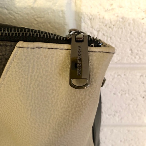 Gray Steve Madden Shoulder Bag - Picture 4 of 6